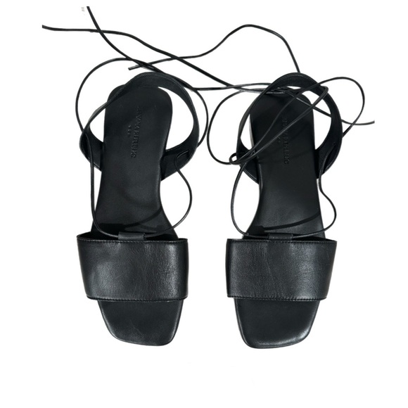 New BANANA REPUBLIC Genuine Leather Lace Up Flat Sandals Sz 6 Summer Shoe - Picture 3 of 11